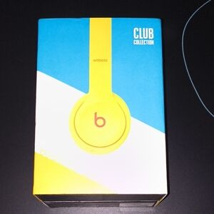 Beats Club Collection Yellow Wireless Headphones